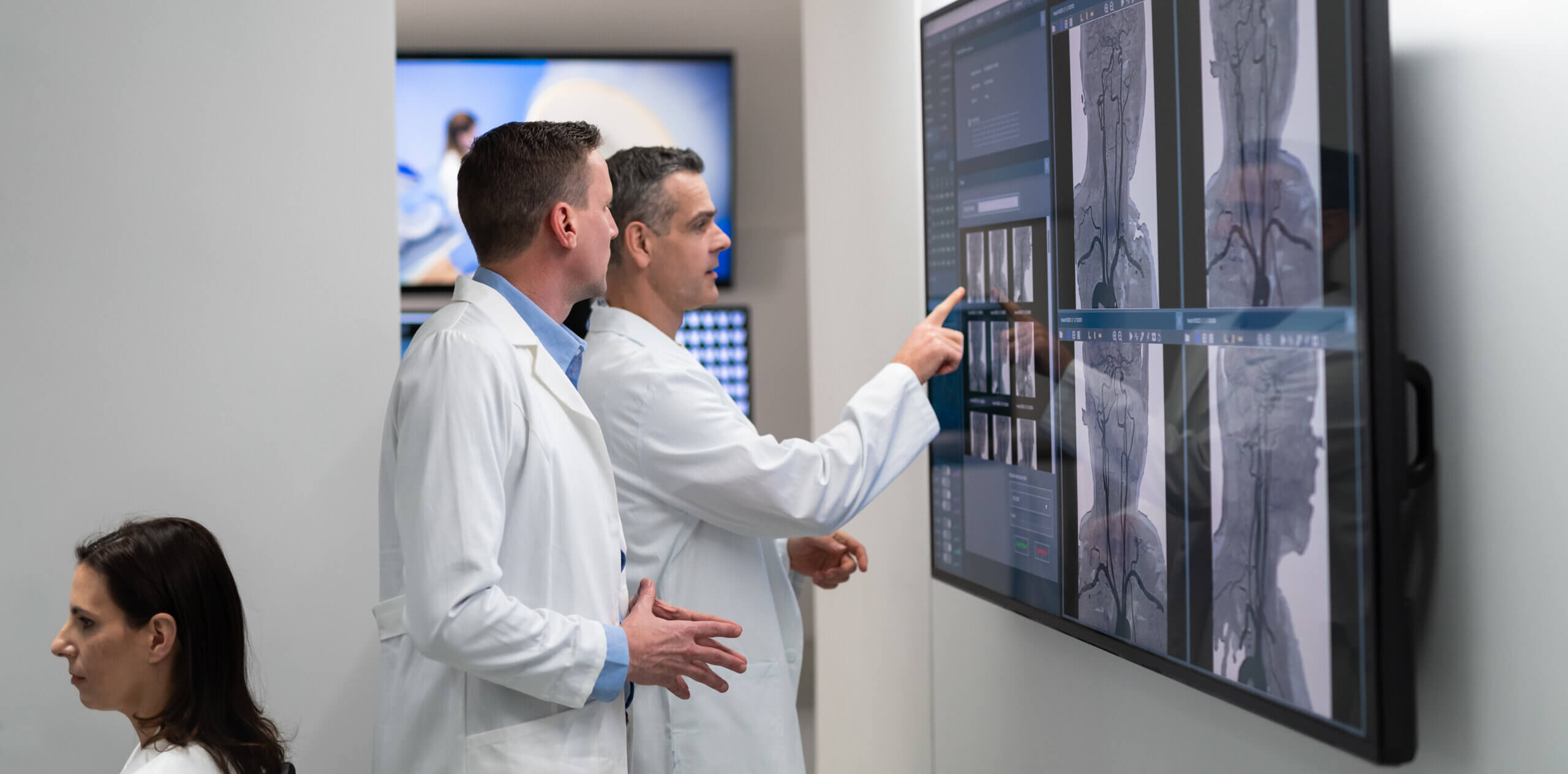 oncology doctors consulting