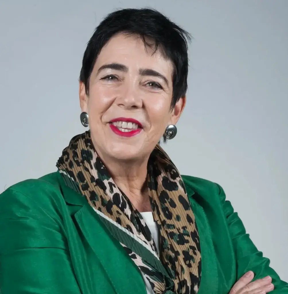 Estrella began her ‘scientific odyssey’ at the University of Navarra, Spain, where she gained a PhD in Genetic Toxicology. Following this, Estrella held at post-doctoral position at ICI (now Astra Zeneca) in Macclesfield, UK.